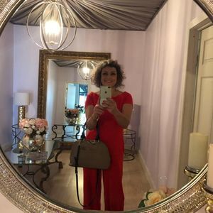 Meet your Posher, Amparo